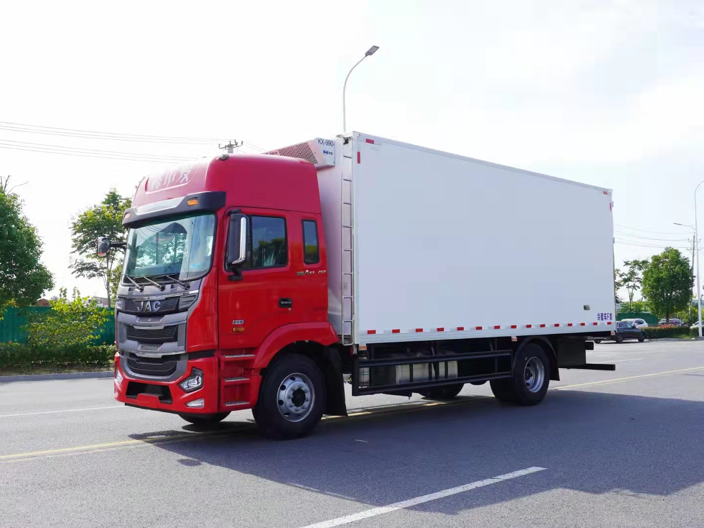 國六江淮格爾發(fā)6.8米冷藏車